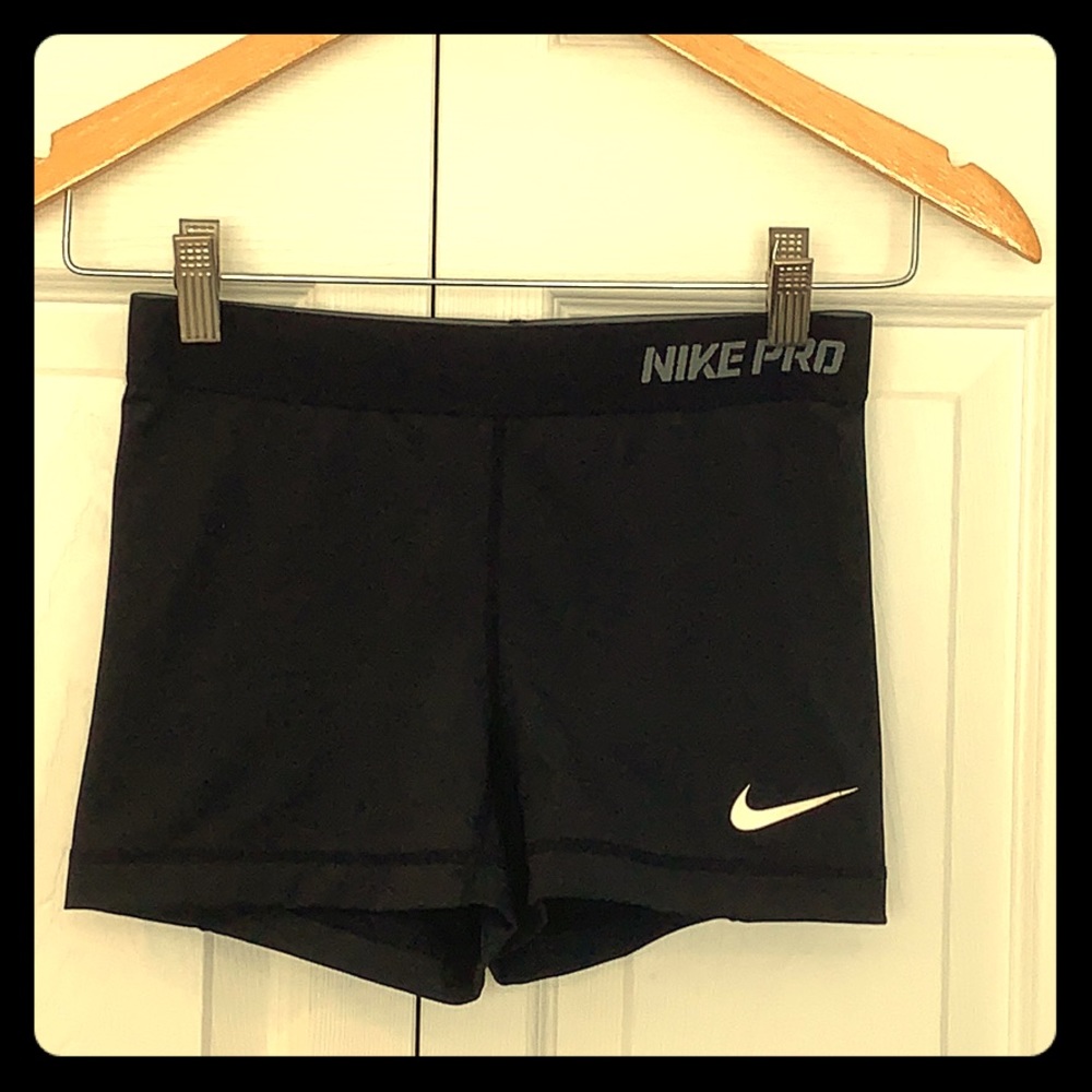 Black, Nike Pro Dri-fit work our shorts.